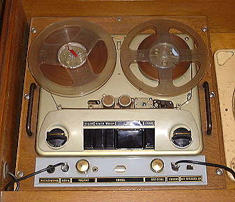 Colaro tape recorder in La Gloria.