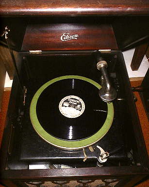 Edison Diamond Disc Phonograph, top view.