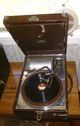 H.M.V. Portble phonograph.